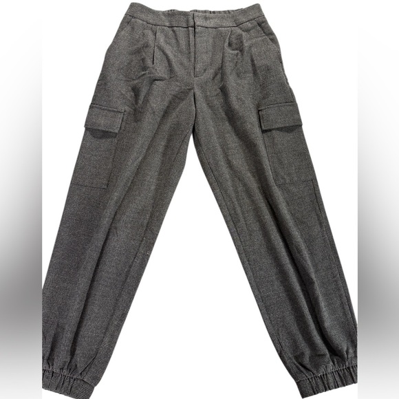 a new day women’s Gray Cargo Pants Relaxed Fit size 10 - Picture 1 of 5